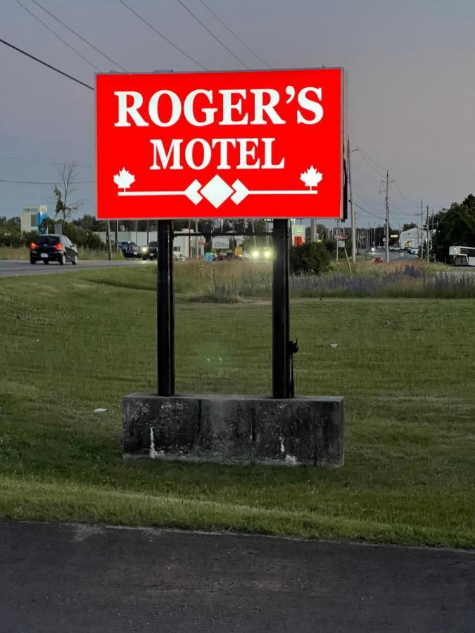 Rogers Motel Smiths Falls Exterior foto